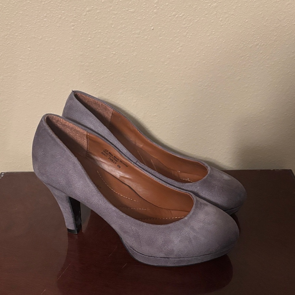 Chic Gray Women's Heels
